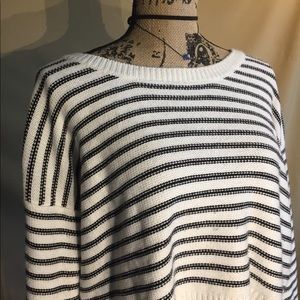 Sweater crop top